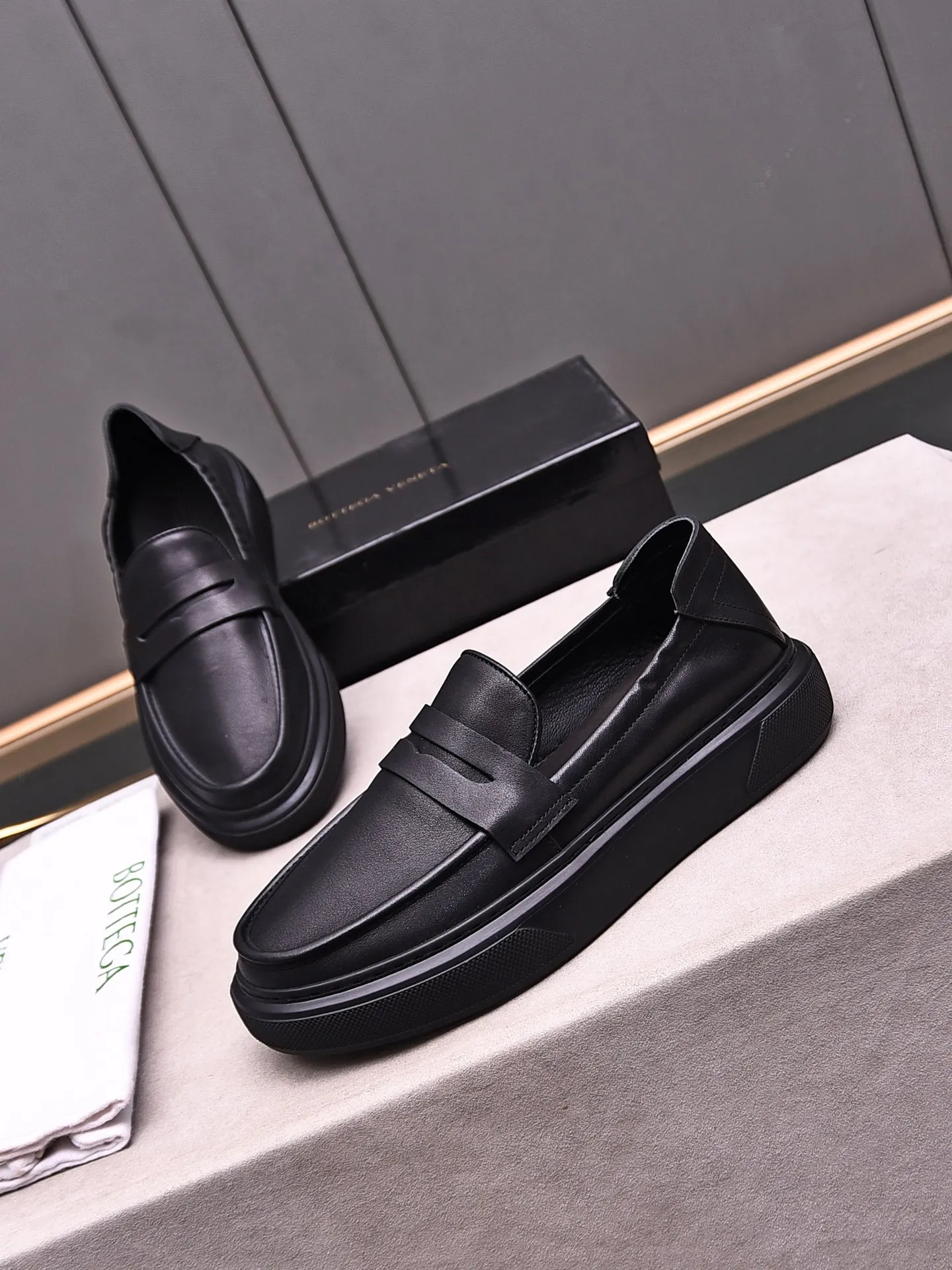 Men's Men's Shoes💰520 [One-step-up] BOTTEG* VENET* - high-end boutique Size: 38-44 (45 customized) BV new product, first-layer cowhide artificially woven classic style and contemporary fashion temperament harmoniously blend, rubber sole is light and flexible, water-dyed cowhide lining! [Taobao, Tmall, and live streaming are the first choices]